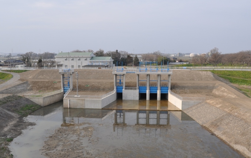 【土木部門】
埼玉県優秀建設工事施工者表彰を受賞した２０吉湛２第２０１号排水樋管工事（埼玉県吉見町）